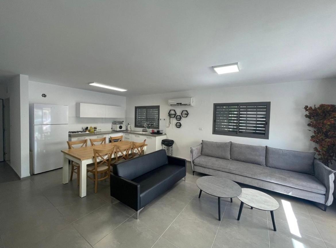 Villa סוויטת עלית בריכה מחוממת Poriyya Exterior foto