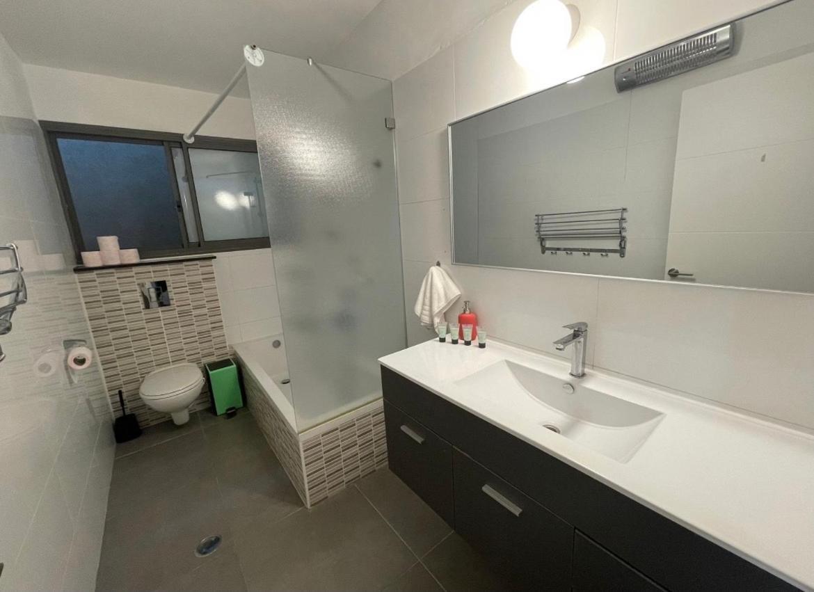 Villa סוויטת עלית בריכה מחוממת Poriyya Exterior foto